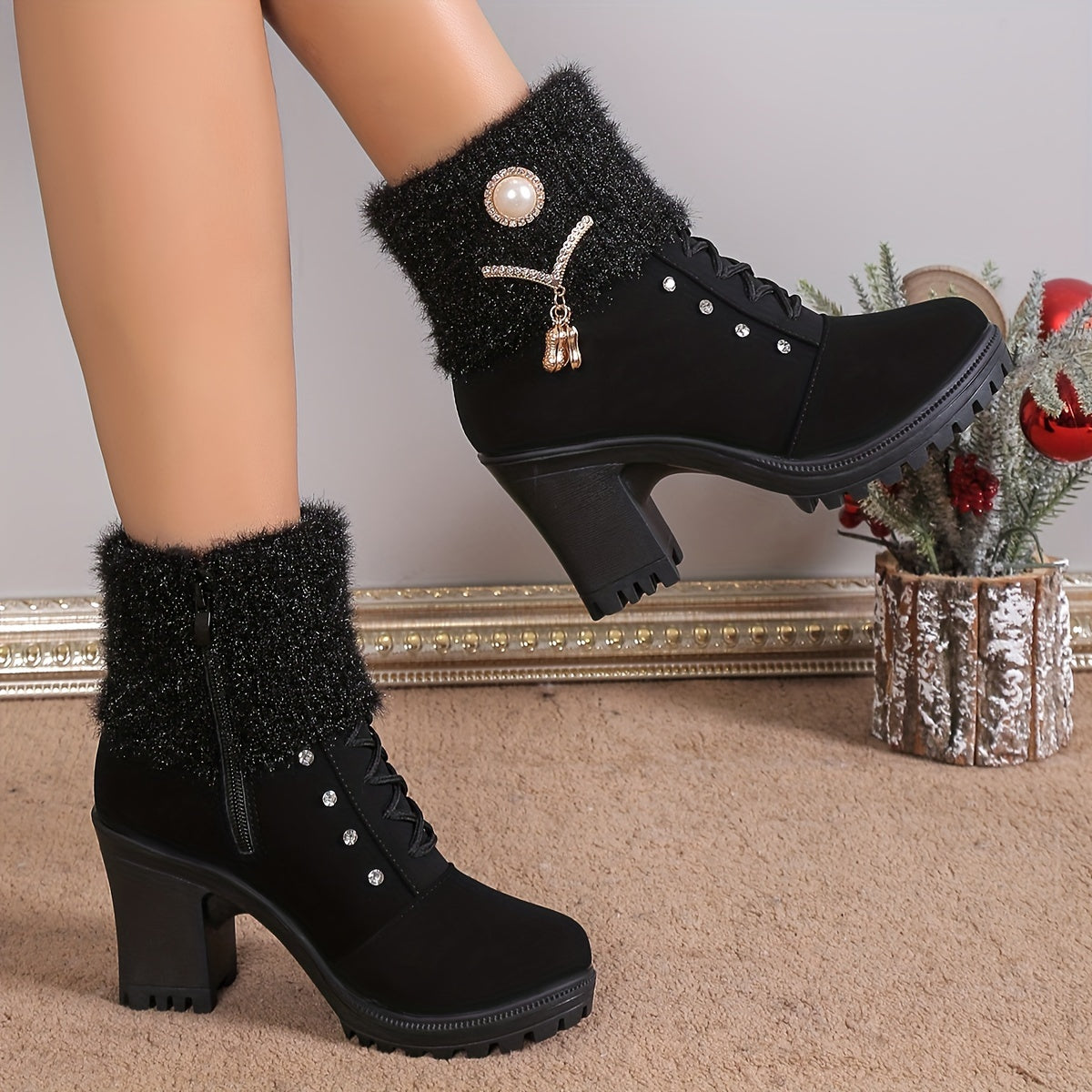 Women’s Chunky Heel Buckle Boots