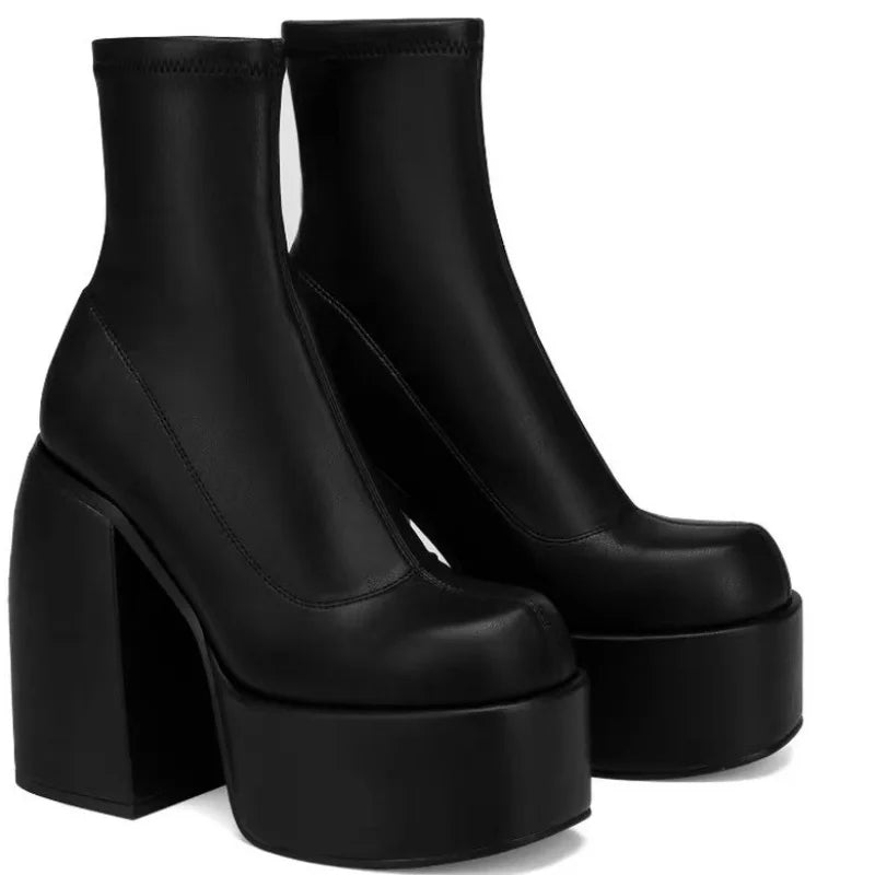 Elegant Square-Toe Women’s Fashion Boots.