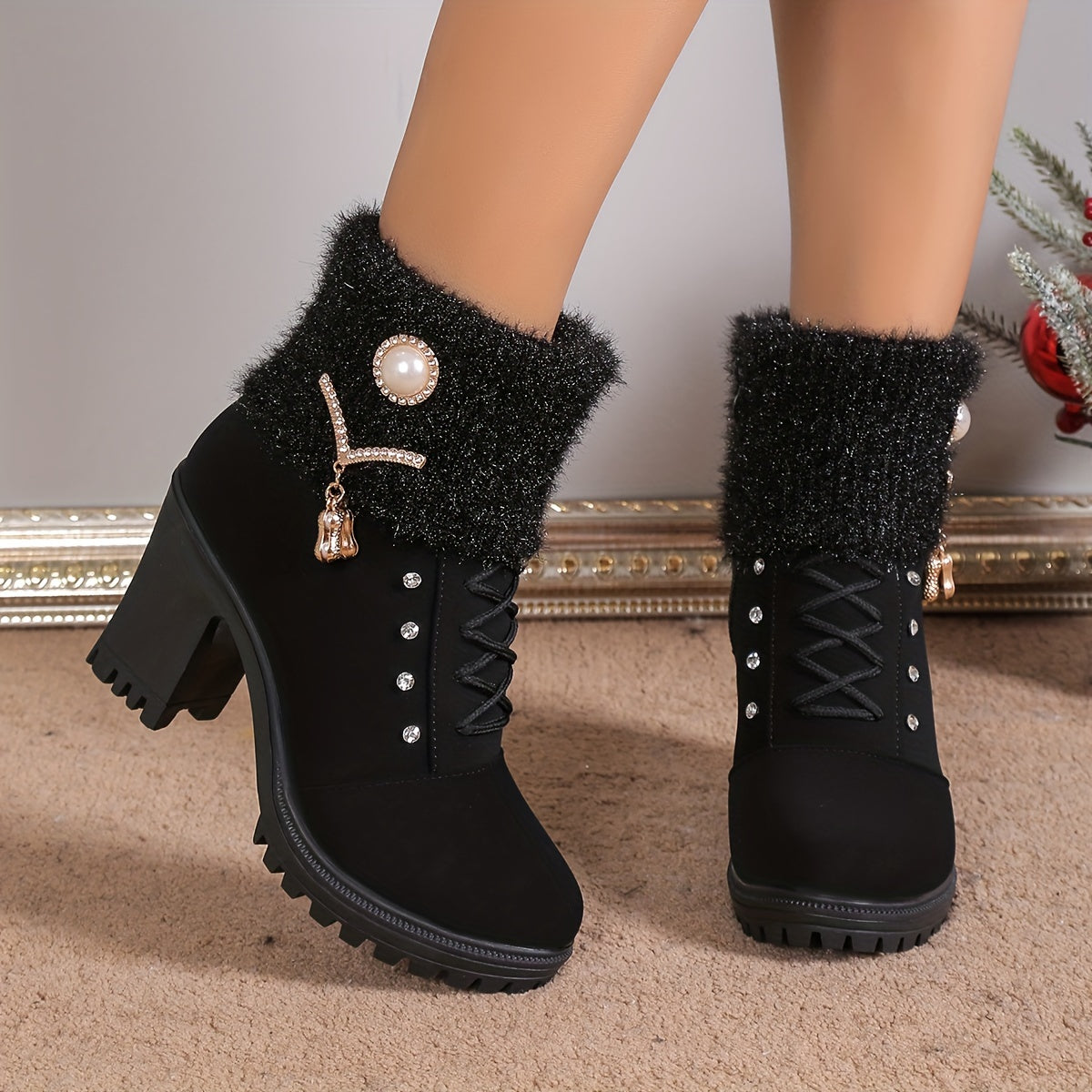 Women’s Chunky Heel Buckle Boots