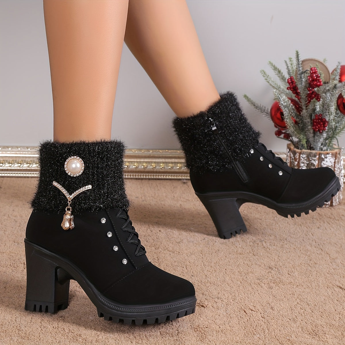 Women’s Chunky Heel Buckle Boots